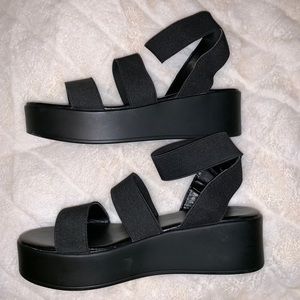 Platform sandals